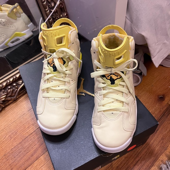 Nike Air Jordan 6 Retro - Picture 5 of 7